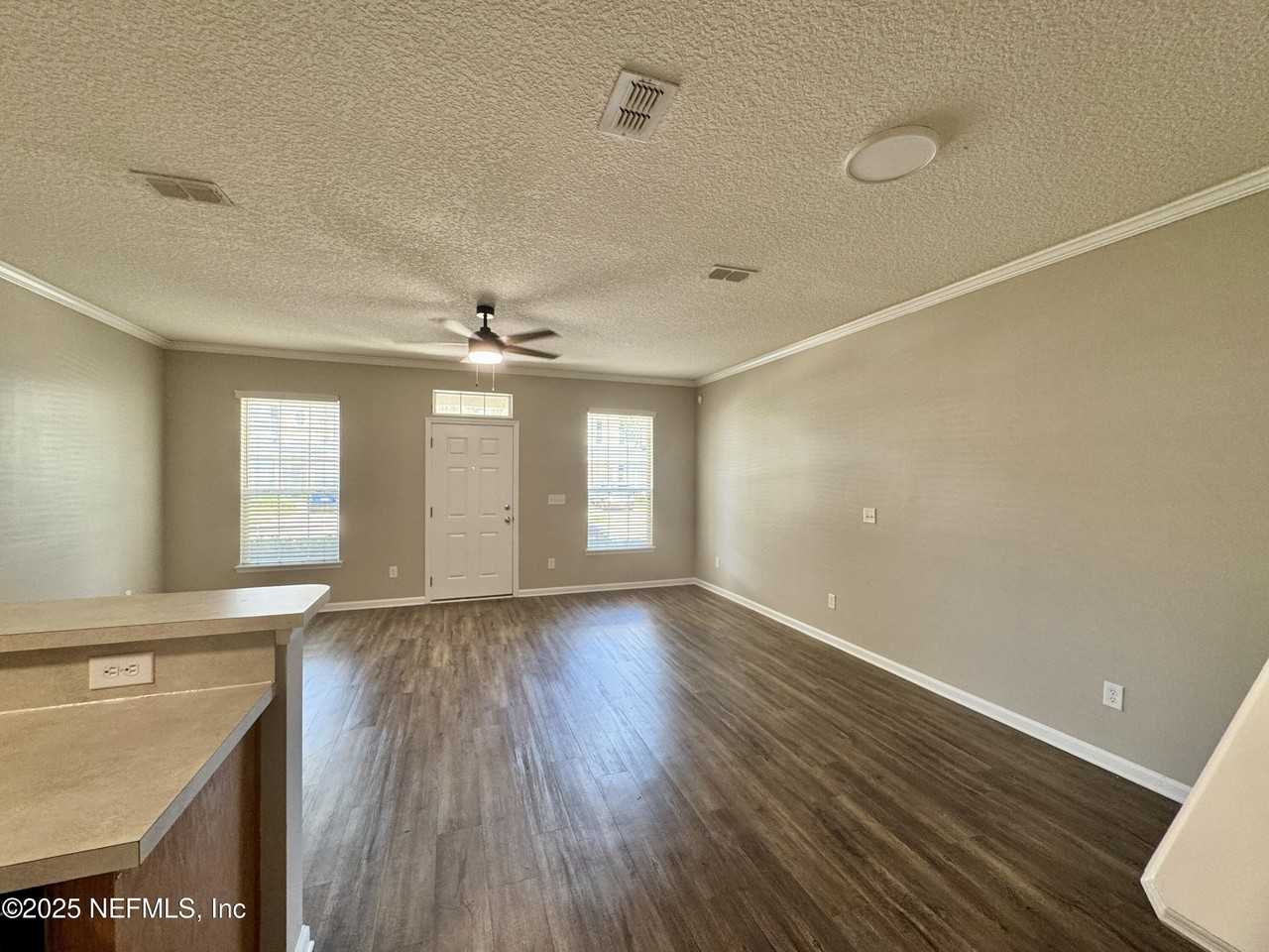 450 Sherwood Oaks Dr - Photo 7 of 49