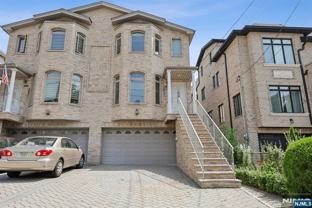 285 Knox Ave - Photo 1 of 1