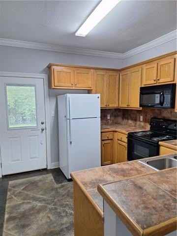 14549 Honeysuckle St #170 - Photo 3 of 8