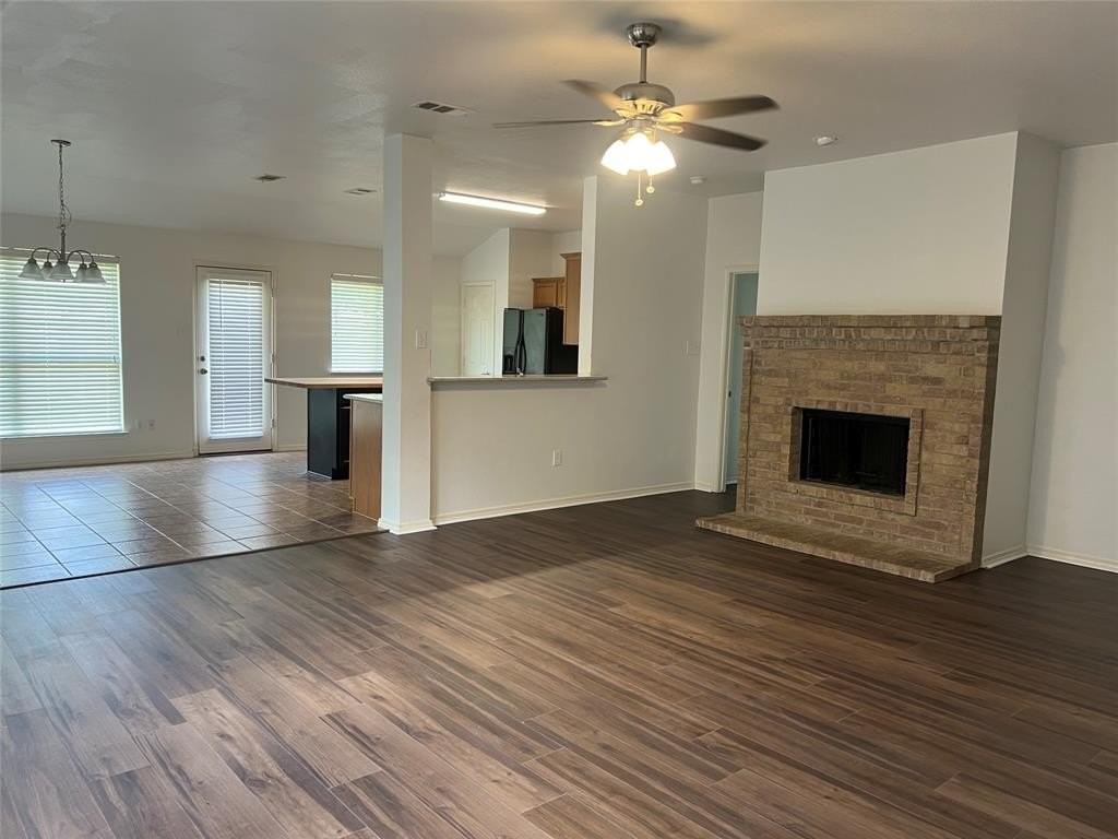 800 Mahogany Dr - Photo 3 of 21