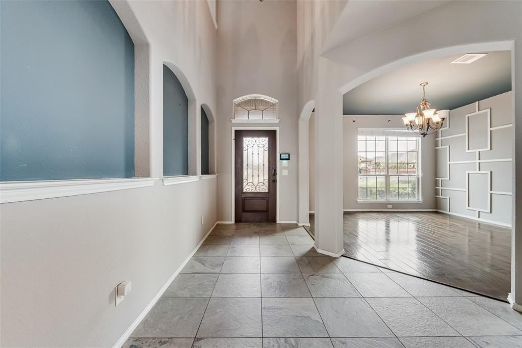 937 Lost Heather Dr - Photo 4 of 26