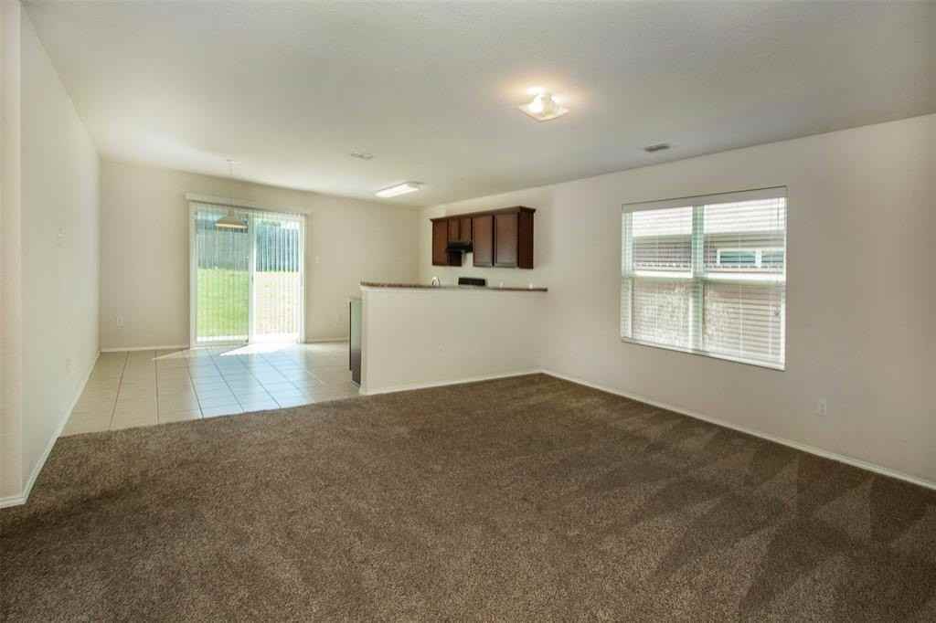 1423 Swan Ridge - Photo 3 of 21