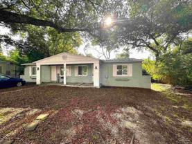 120 Holmes Dr #A - Photo 1 of 1