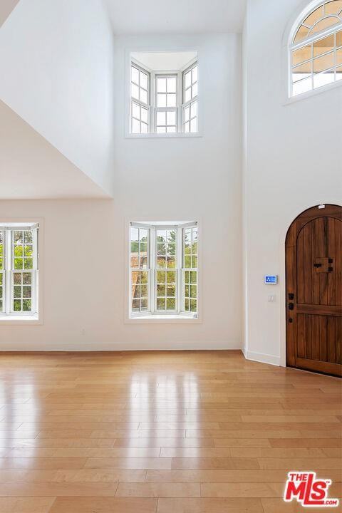 23550 Valley View Rd - Photo 2 of 8