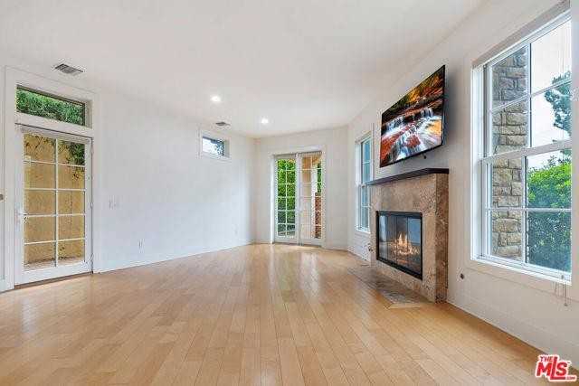 23550 Valley View Rd - Photo 3 of 8