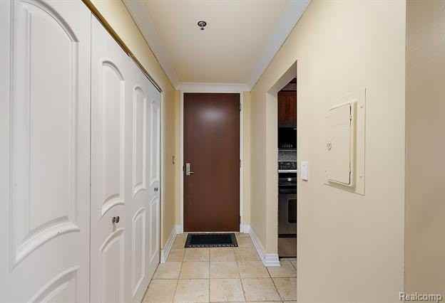 1001 W Jefferson Ave #300-8I - Photo 6 of 31