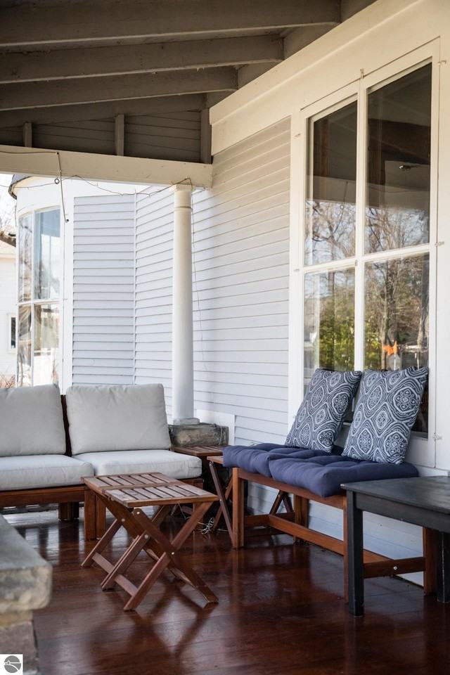 544 E State St - Photo 5 of 50