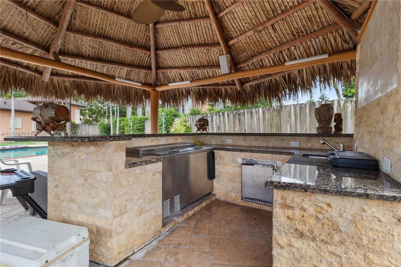 23160 Sw 113th Psge - Photo 2 of 8