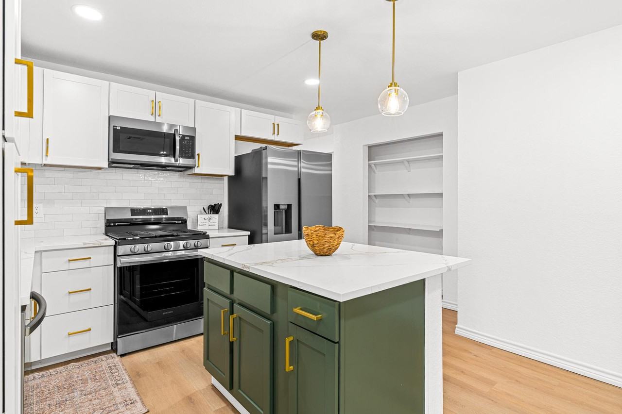 Borden Oak - Photo 6 of 13