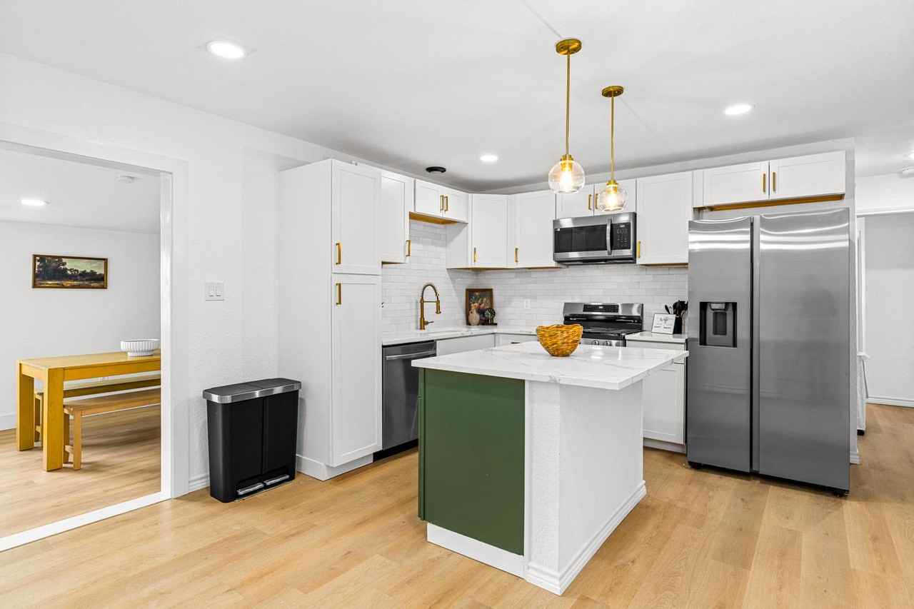 Borden Oak - Photo 7 of 13