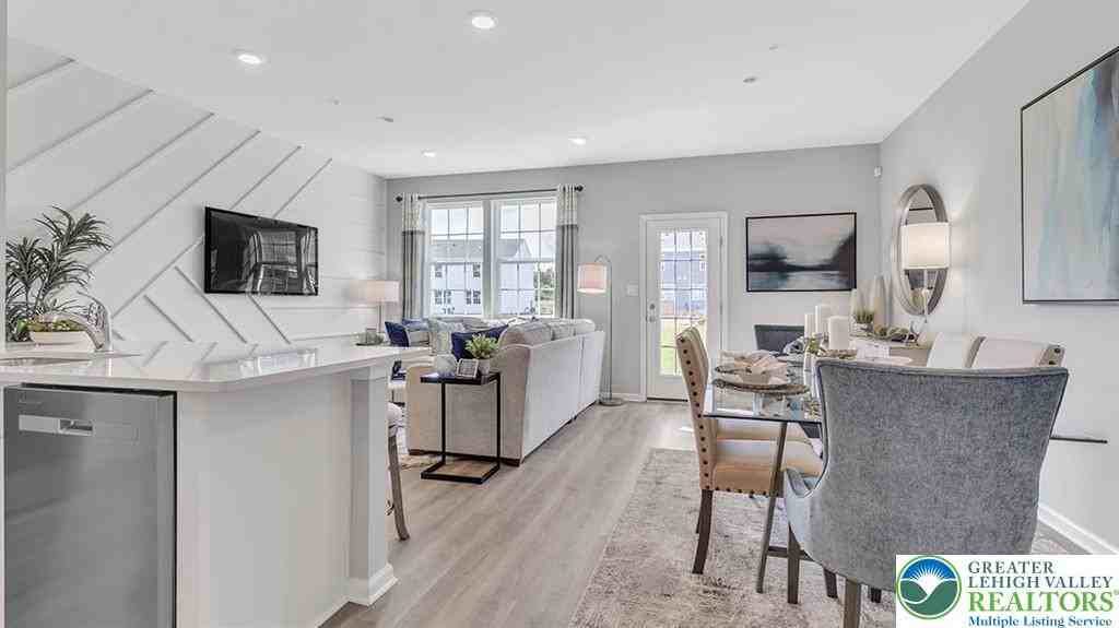 1266 Martin Rd - Photo 2 of 30