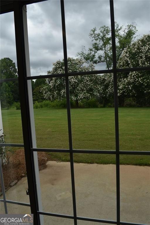 556 Windstone Trl - Photo 3 of 24