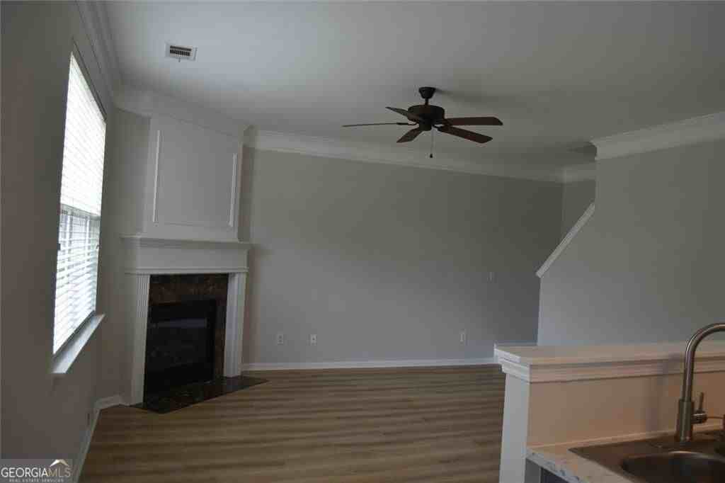 556 Windstone Trl - Photo 5 of 24