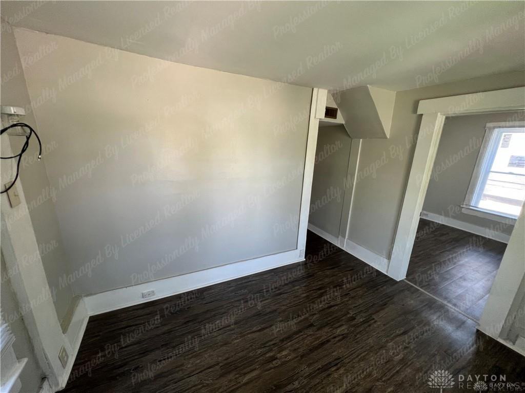 1237 Innisfallen Ave - Photo 5 of 15