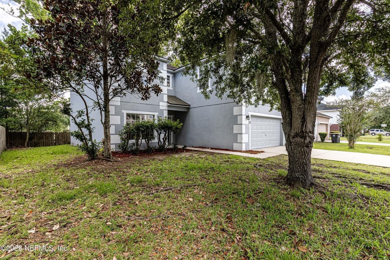 8014 Ridgehill View Rd - Photo 3 of 46