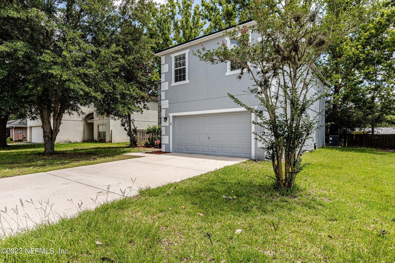 8014 Ridgehill View Rd - Photo 5 of 46