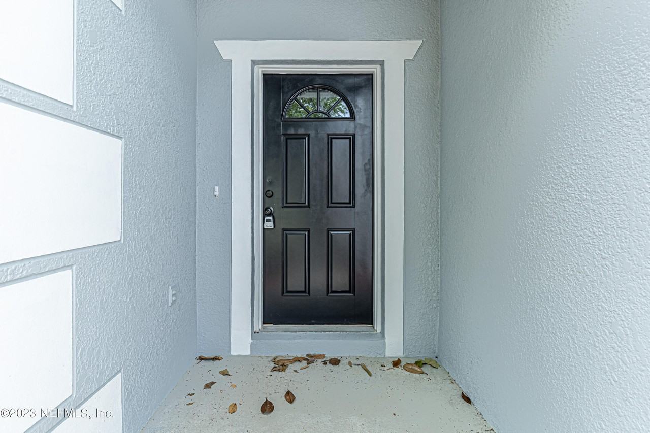 8014 Ridgehill View Rd - Photo 7 of 46