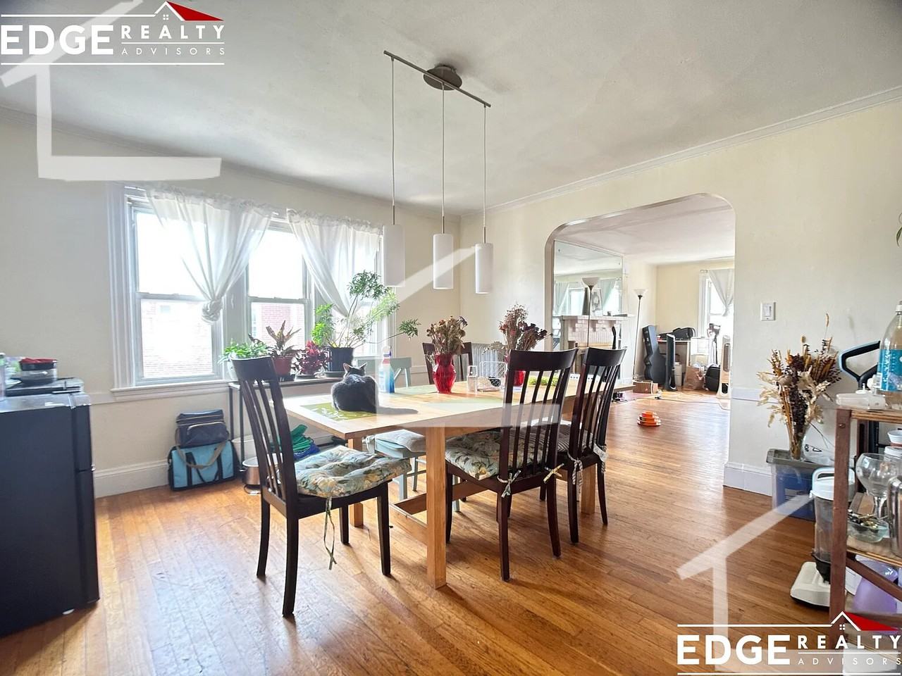 115 Lanark Rd - Photo 2 of 9