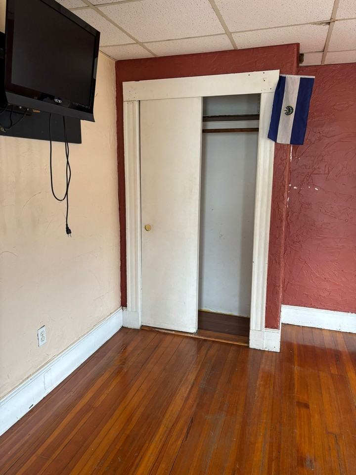 Congress Ave #3 - Photo 2 of 16