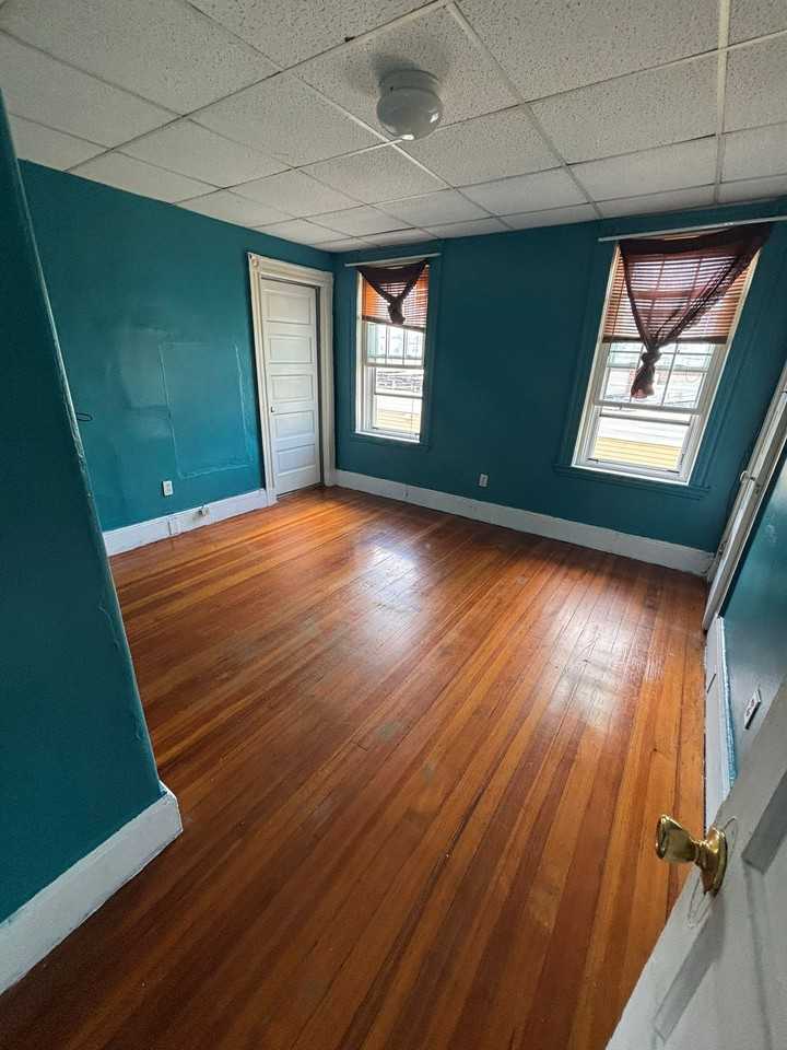 Congress Ave #3 - Photo 6 of 16