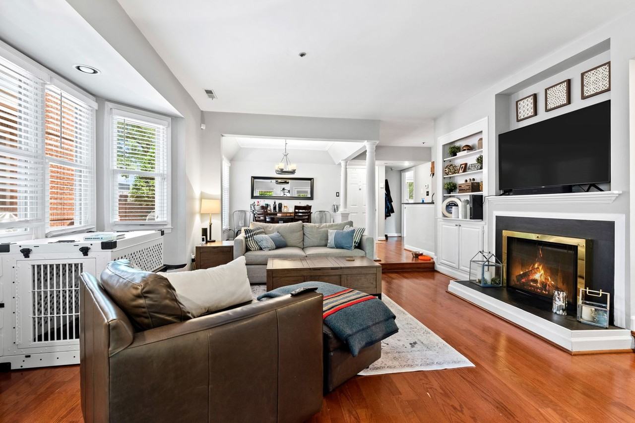 237 New Bern Place - Photo 5 of 19