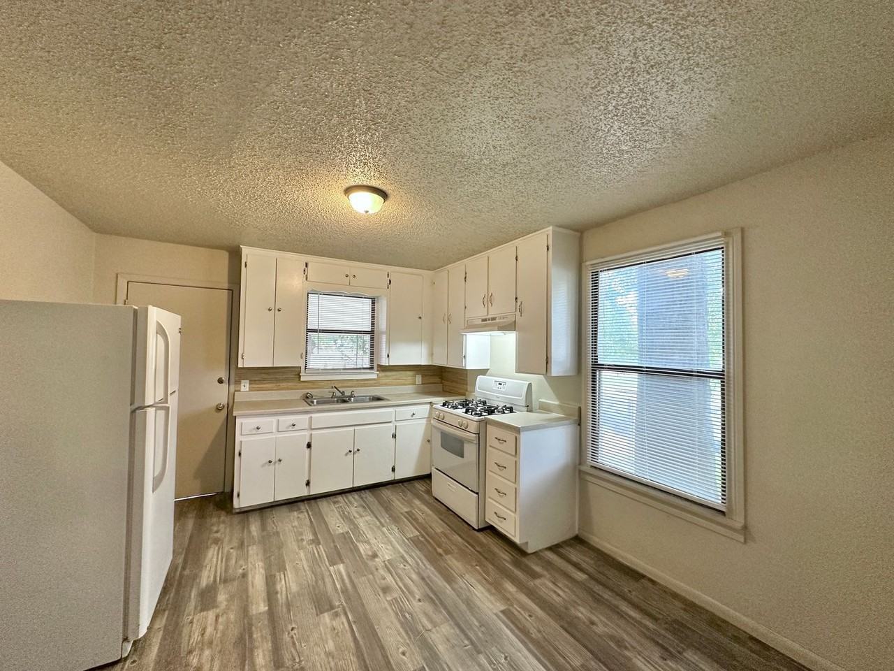 1609 N 4th St - Photo 5 of 19