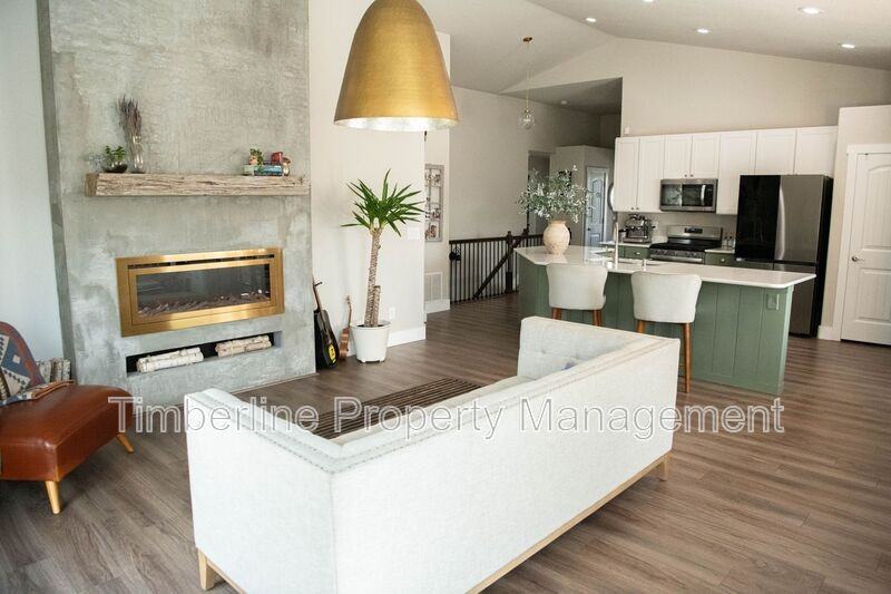 12650 Hiddenwalk Way - Photo 3 of 12