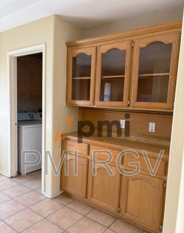 1901 W Western Dr #3 - Photo 5 of 26