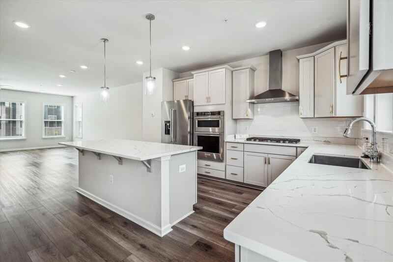 3395 Watershed Blvd - Photo 3 of 42