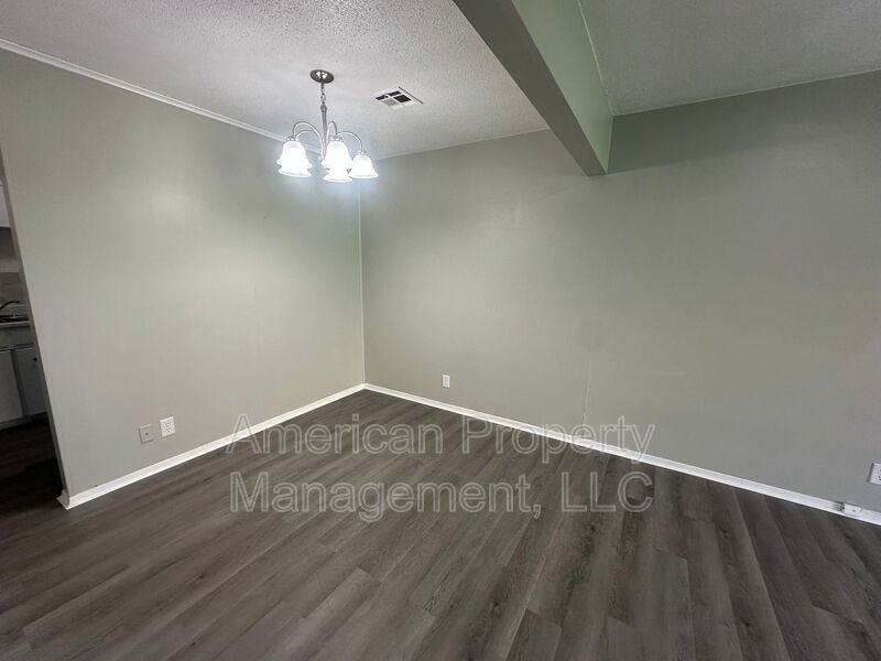 2426 S 83rd East Ave - Photo 3 of 12