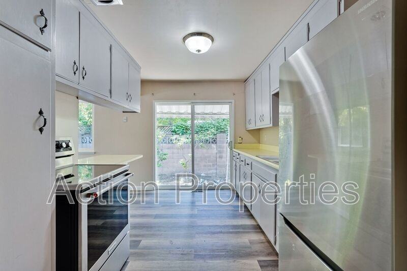 67 Holbrook Ln - Photo 2 of 28