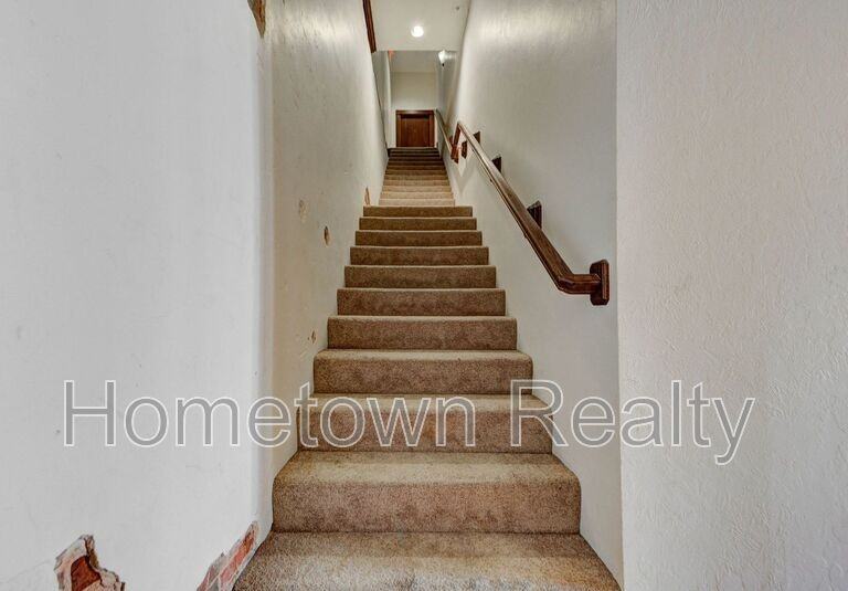 124 W Oklahoma Ave #B - Photo 4 of 37