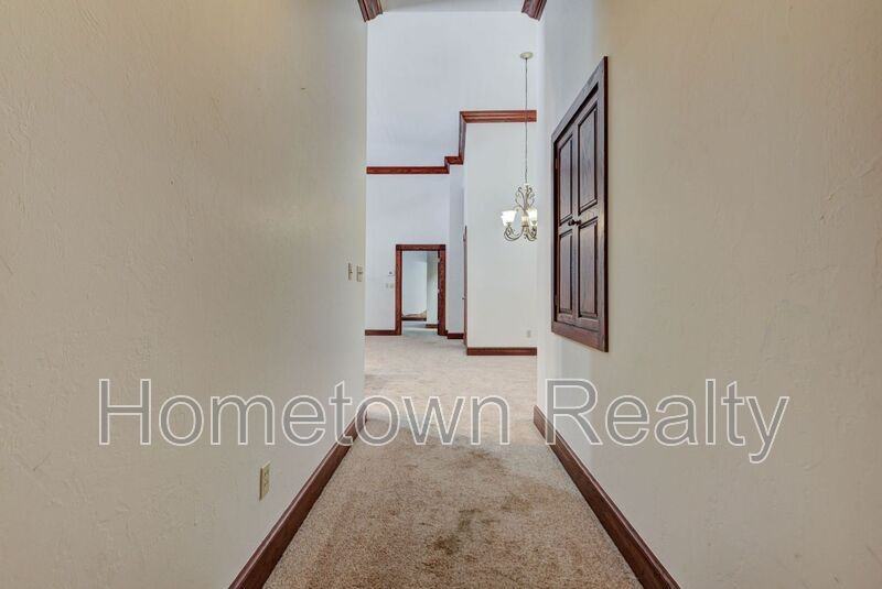 124 W Oklahoma Ave #B - Photo 7 of 37