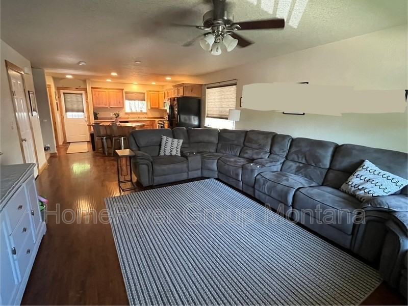 1219 Linnea Ln #A - Photo 3 of 12