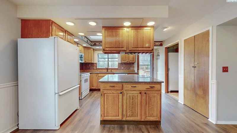 1107 North Arthur Street - Photo 3 of 18