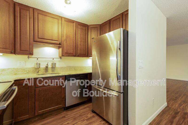3055 Corona Trl #102 - Photo 3 of 17