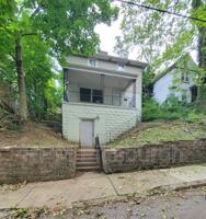 featured image of 1721 Scott St