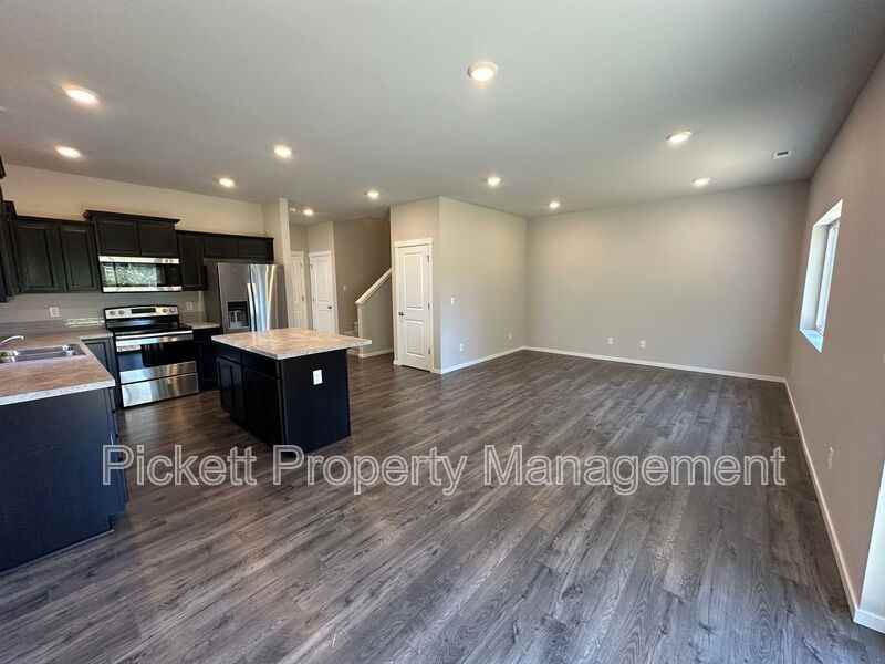 6461 Hornet Cir Ne - Photo 4 of 13