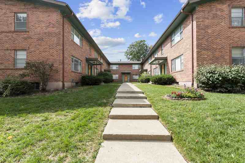 4108 Clark Ave - Photo 2 of 20