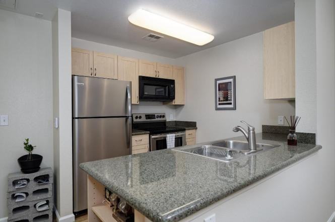 1550 Technology Dr - Photo 2 of 6