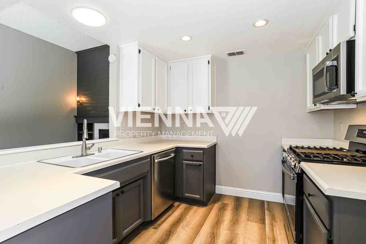 5756 Terrace Dr - Photo 5 of 15