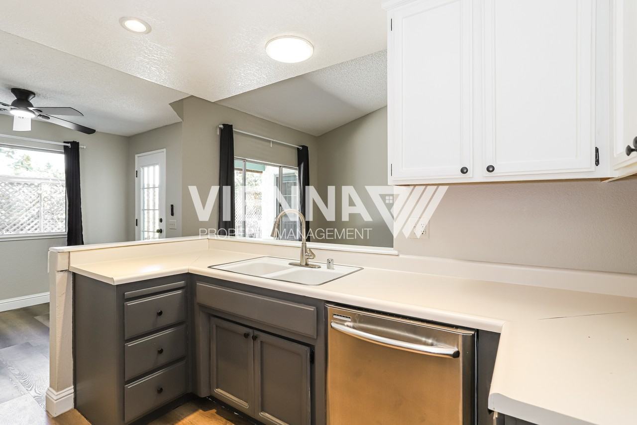 5756 Terrace Dr - Photo 6 of 15