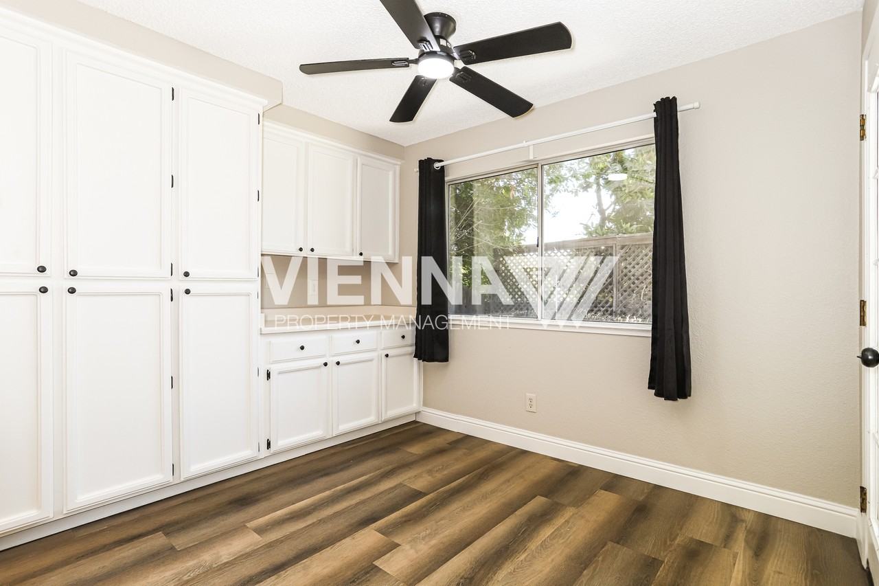 5756 Terrace Dr - Photo 7 of 15