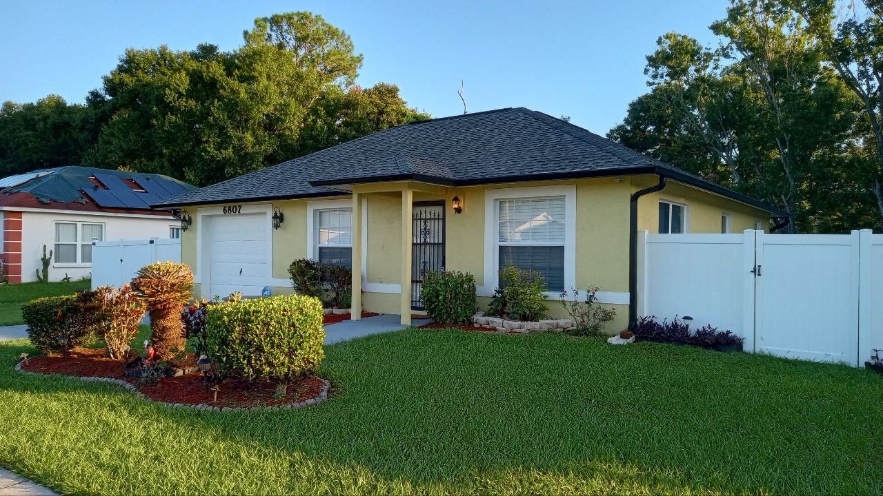 6807 Kingston Dr - Photo 2 of 22