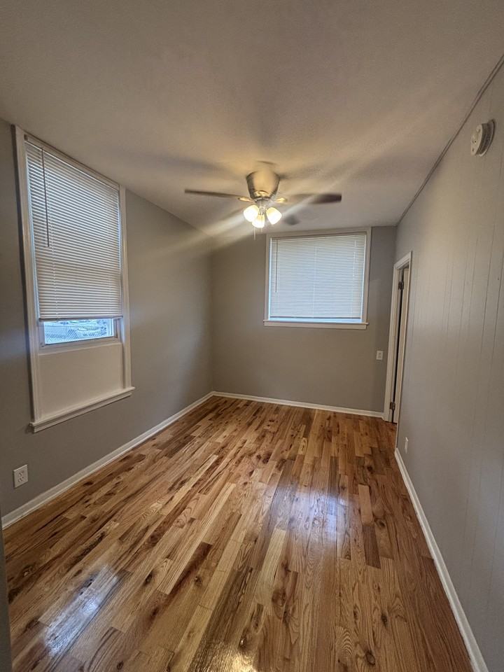 3836 S Sacramento Ave - Photo 3 of 5