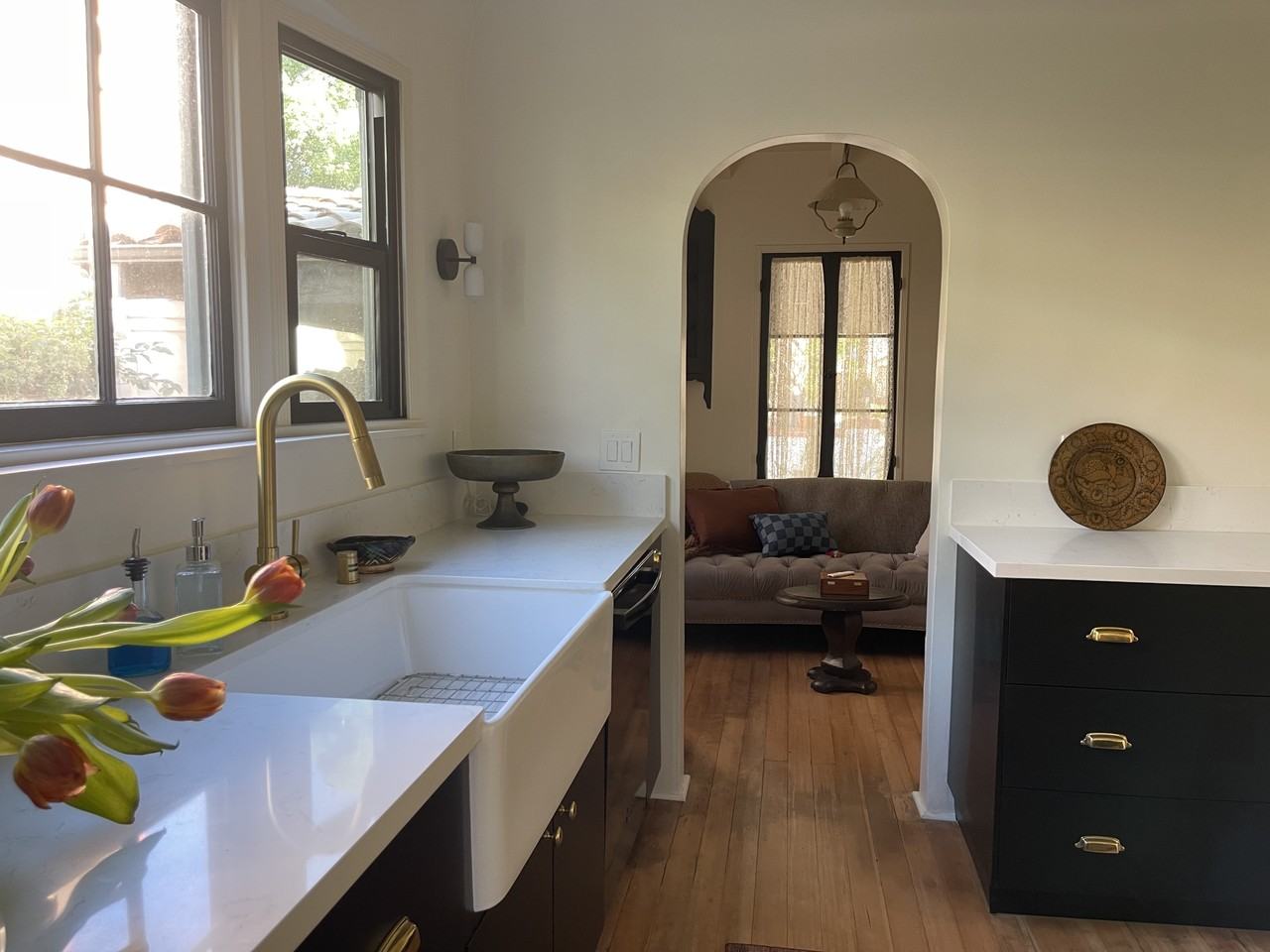 1363 Spazier Ave #NA - Photo 3 of 24