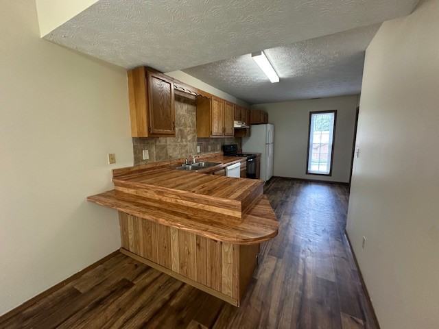 401-418 Sevilla Drive - Photo 2 of 13