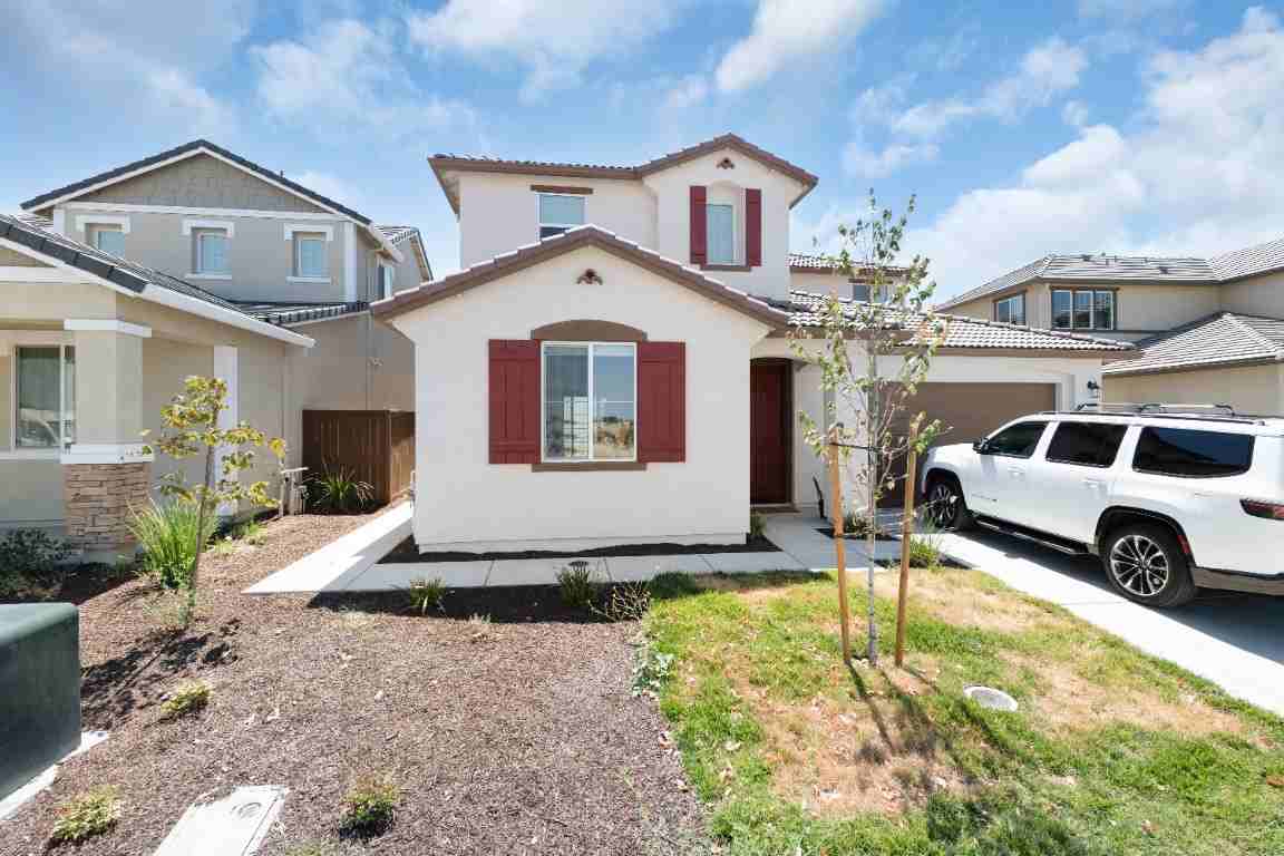 8065 Roundhouse Loop #A