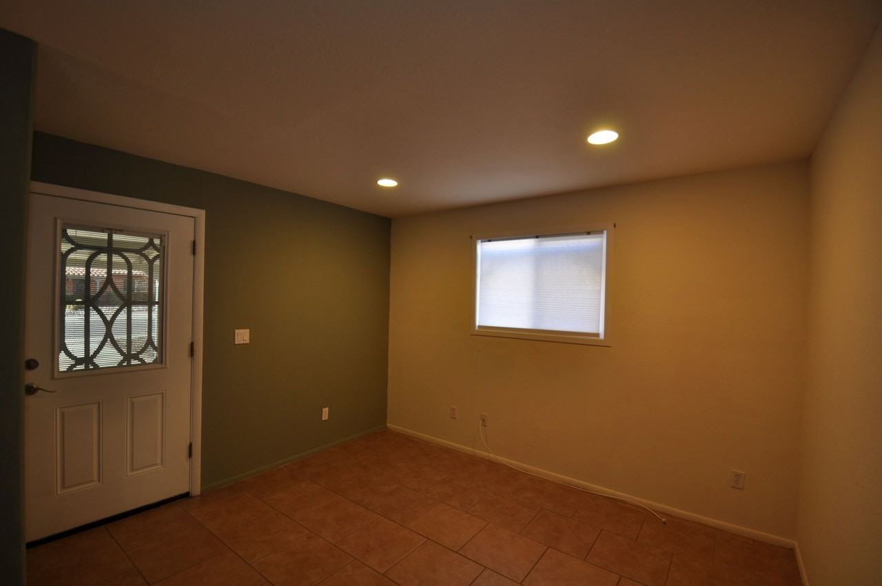 133 E La Soledad - Photo 3 of 18