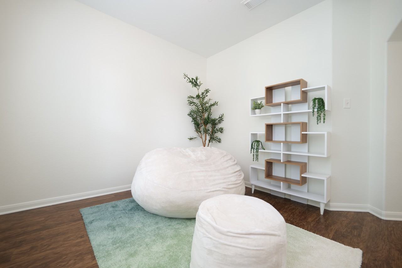 1203 Lavender Shade Ct - Photo 5 of 44